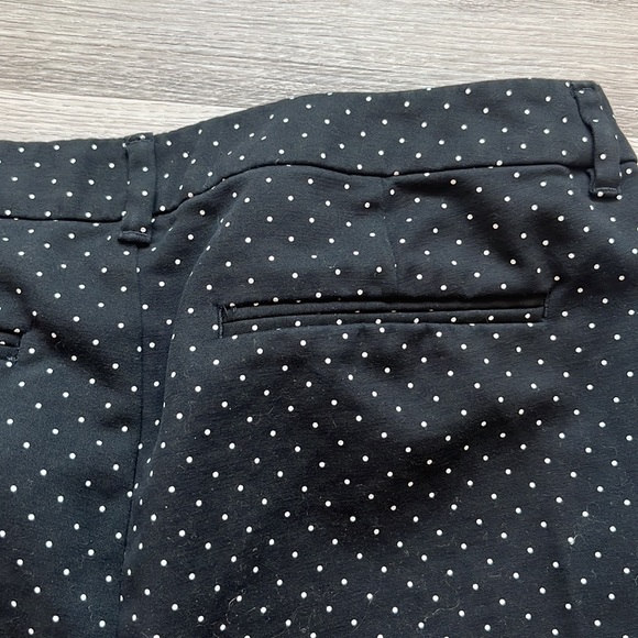 Old Navy Black and White Polka Dot Harper Cropped Pants - Picture 7 of 7